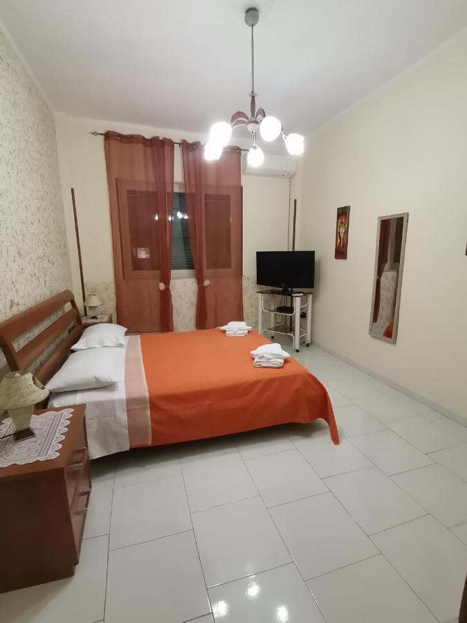 那不勒斯A Casa Di Italia公寓 外观 照片
